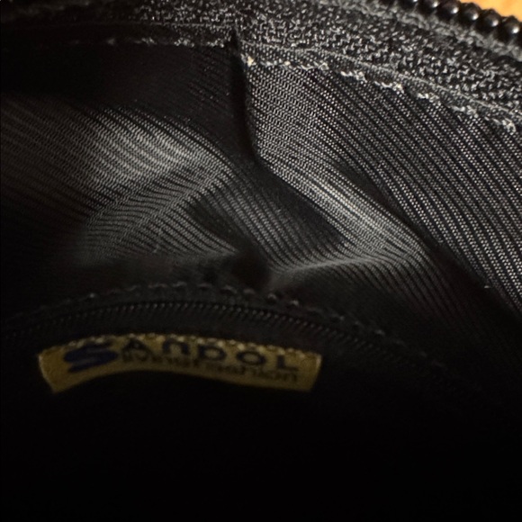 Handbag - Picture 9 of 10